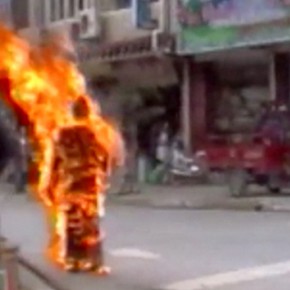 Tibet : L’immolation des moines entraîne des troubles inquiétants