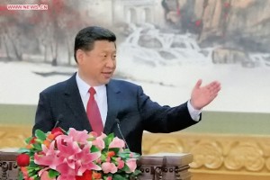 Xi Jinping présentant ses six « collègues » du Comité permanent du Politburo