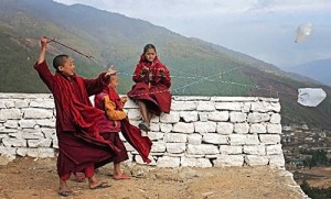 Des jeunes moines au monastère de Dechen Phodrang, au nord de Thimphu