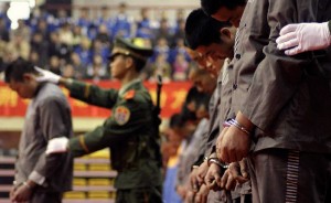 Exécution de 11 prisonniers à Wenzhou, le 7 avril 2004