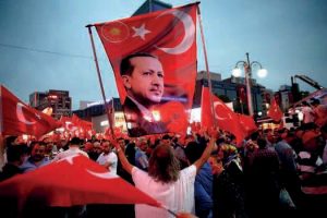 ￼Manifestation de soutien après le putsch avorté, le 20 juillet à Ankara