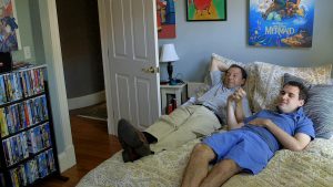 Le père Ron, grand conteur et imitateur, utilise des personnages pour dialoguer avec son fils. (Ron Suskind)